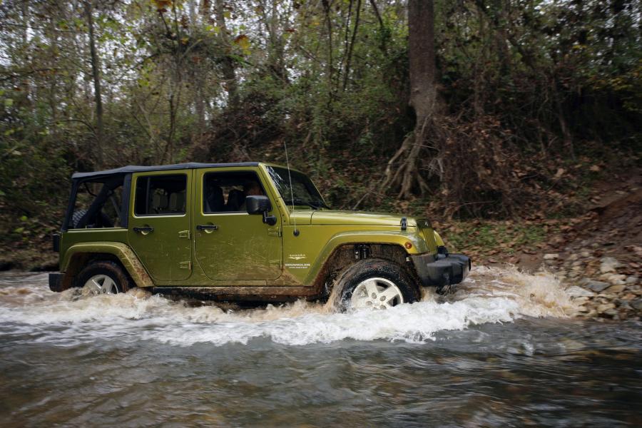  Jeep Wrangler Sahara Unlimited 2006 года  (фото 58 из 121)